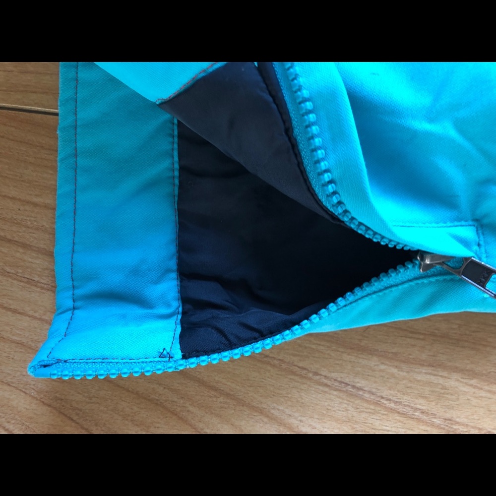 Snowpants - Picture 5 of 6